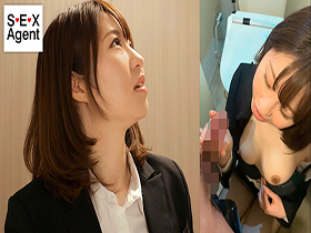 二画面フェラ～働く私、フェラする私、二面性のある私～　サンプル画像03